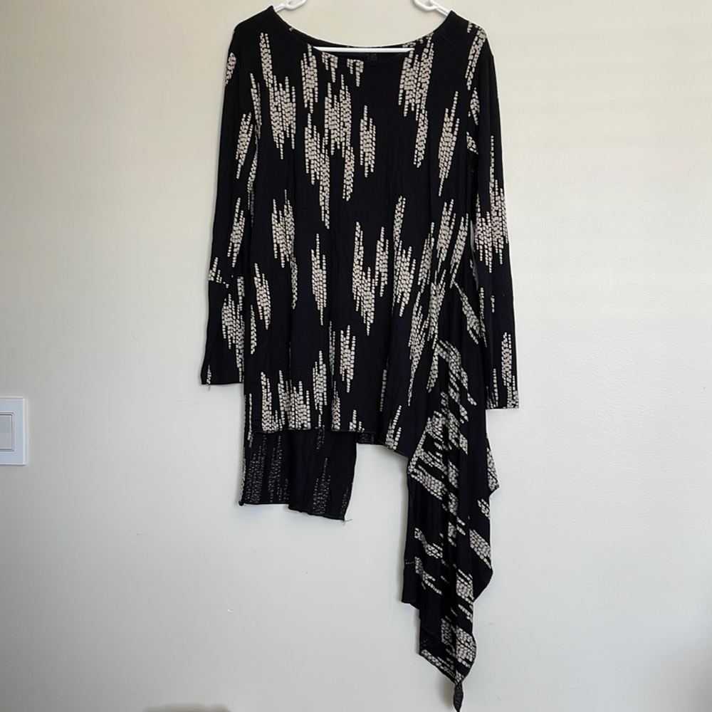Matti Mamane Long Sleeve Blouse Top Abstract Hem